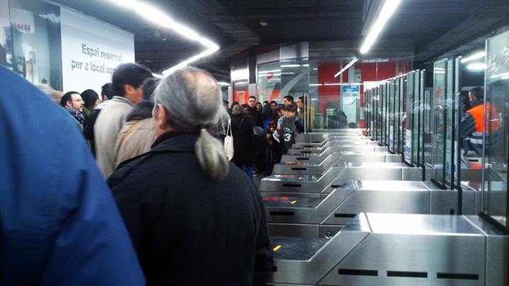 [Barcelonès] Mobilització veïnal contra la pujada de tarifes del transport públic