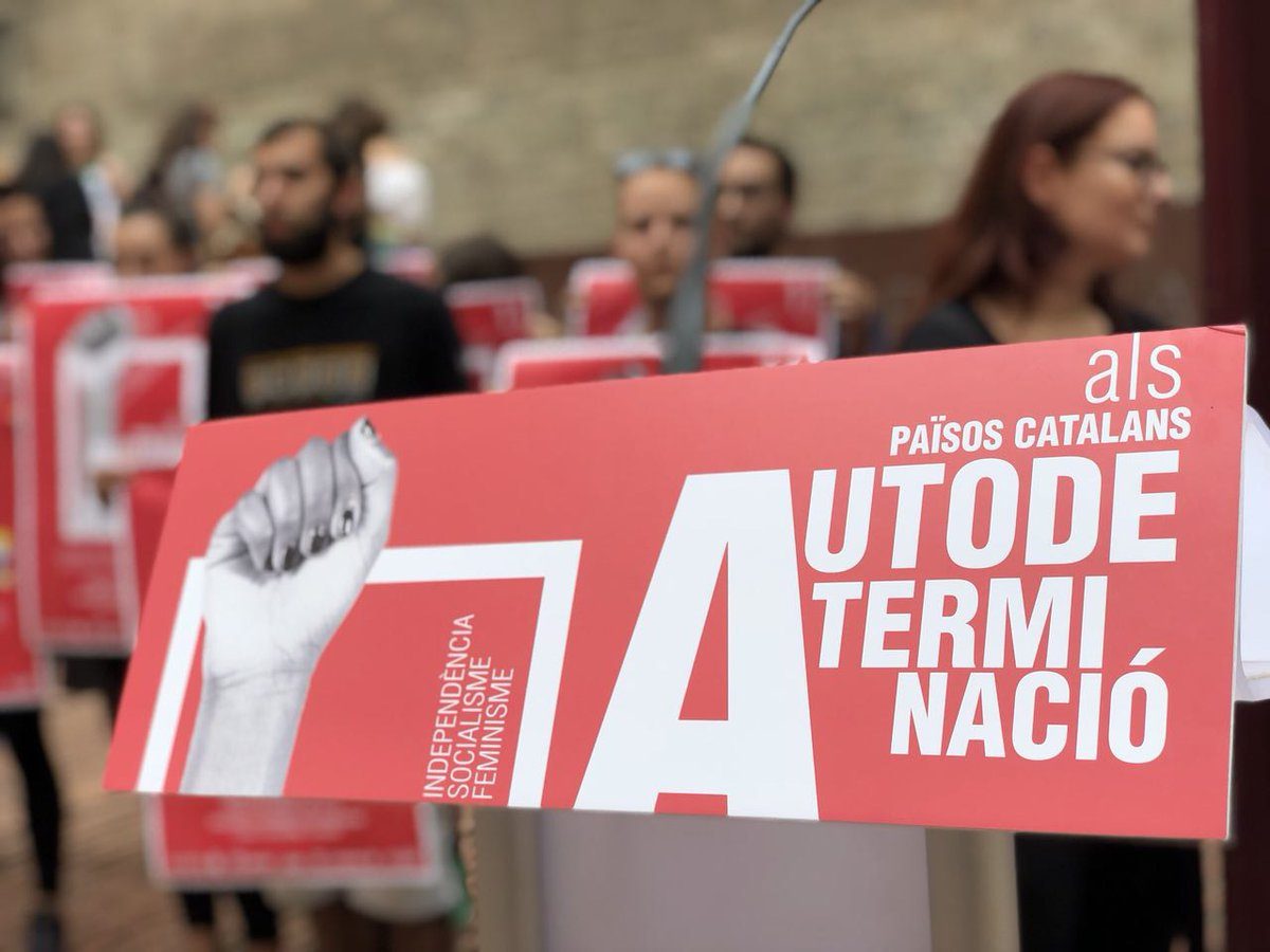 L’esquerra independentista fa una crida als moviments populars a ajuntar forces i a sortir al carrer per recuperar drets