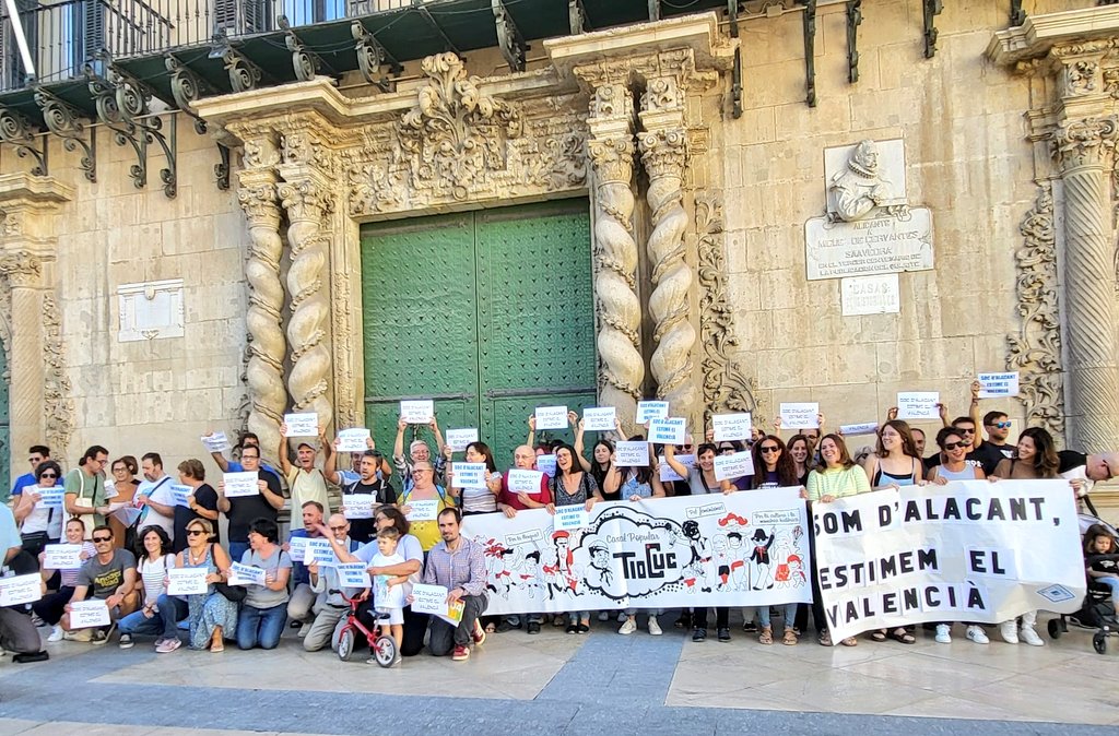 A Alacant en valencià! Aturem l’ofensiva espanyolista